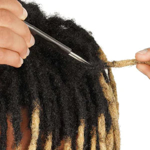 Annie Dreadlocks Crotchet Needle, 2-Hook (0.5mm) with Pik